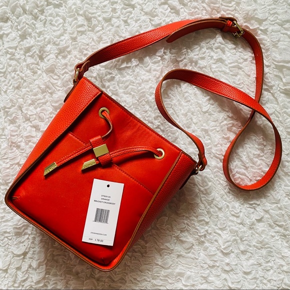 Red Cross Body Bag - Picture 1 of 2